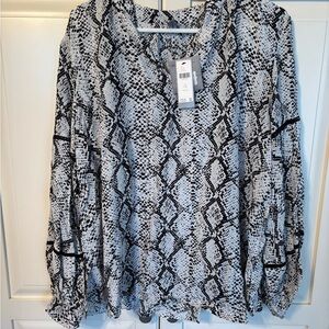 Elegant Monochrome Snake Print Blouse